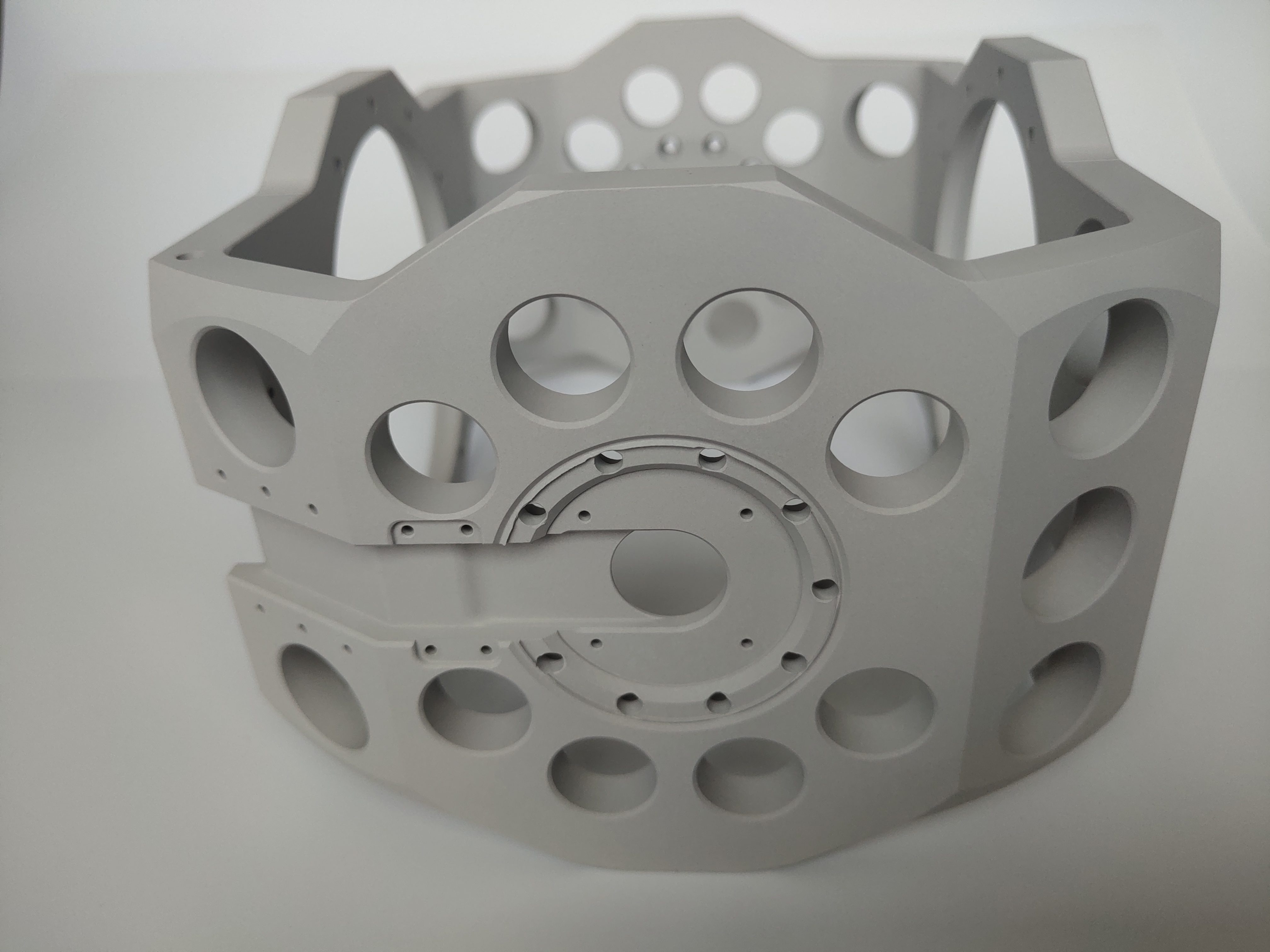 ​镁合金自修复防护技术：破解产业化瓶颈的核心密钥